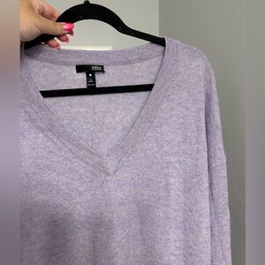 Aqua cashmere purple v neck sweater